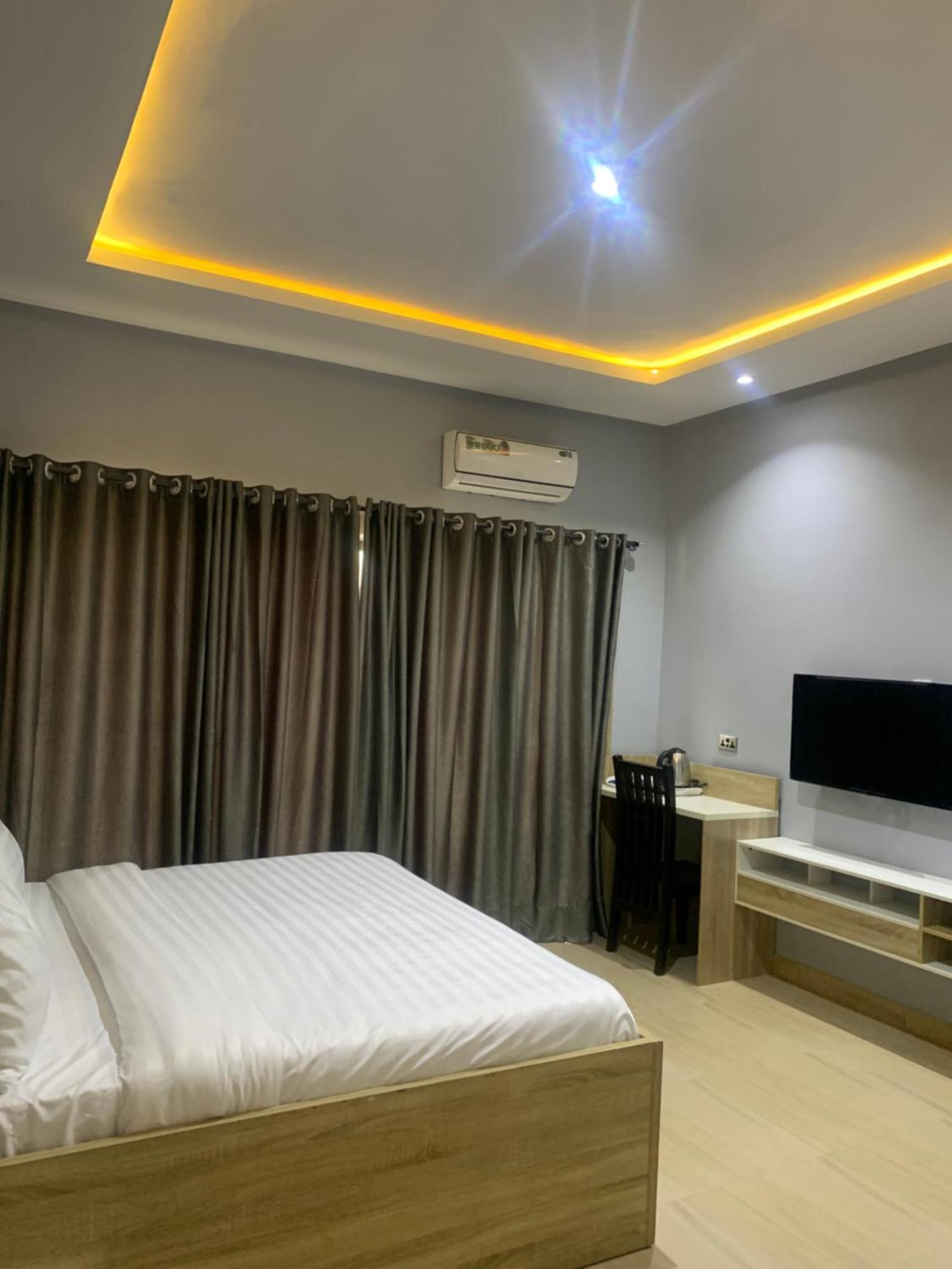 Greywood Hotel And Apartments Ikeja Exterior foto